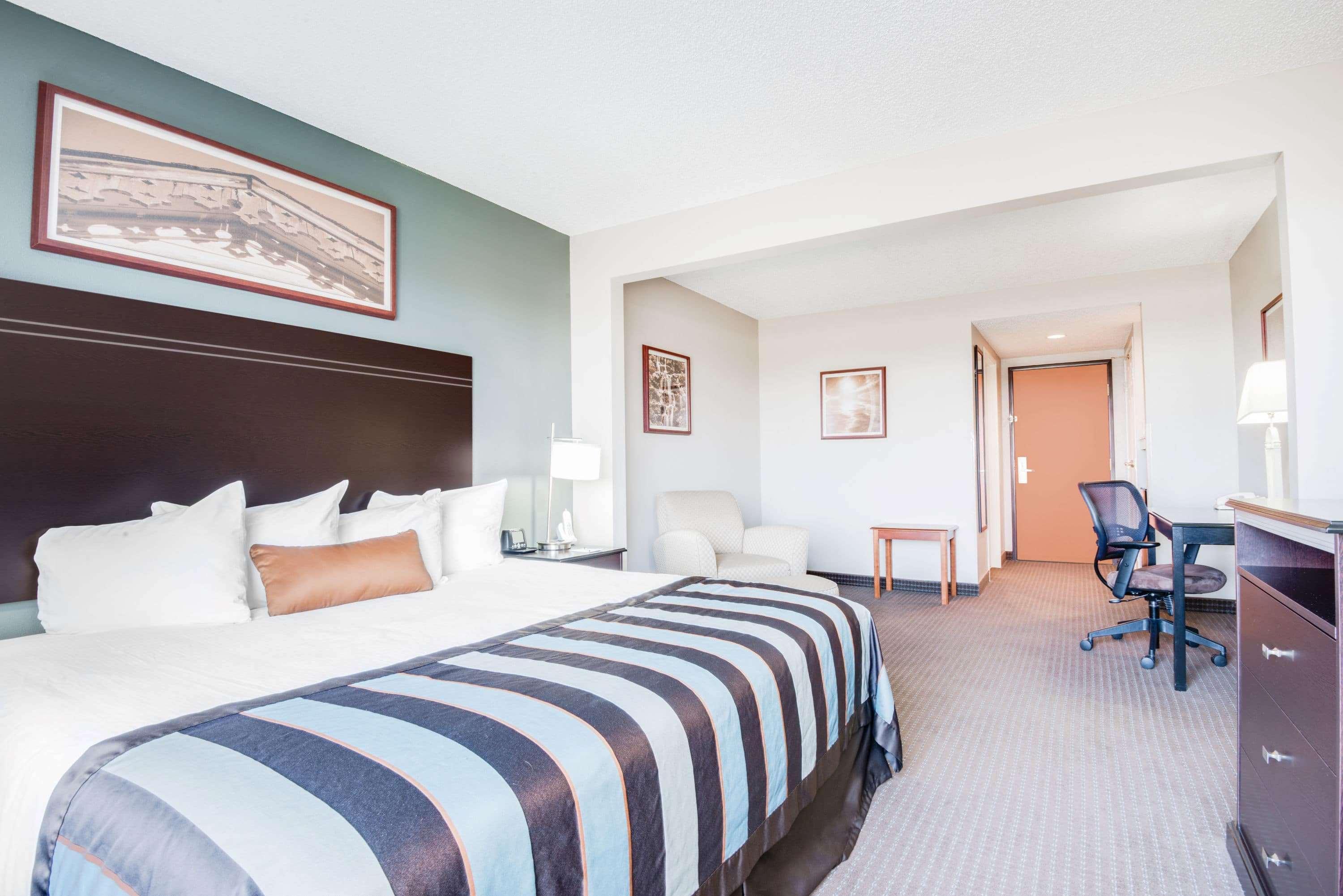 Wingate By Wyndham Gillette Hotel Bagian luar foto