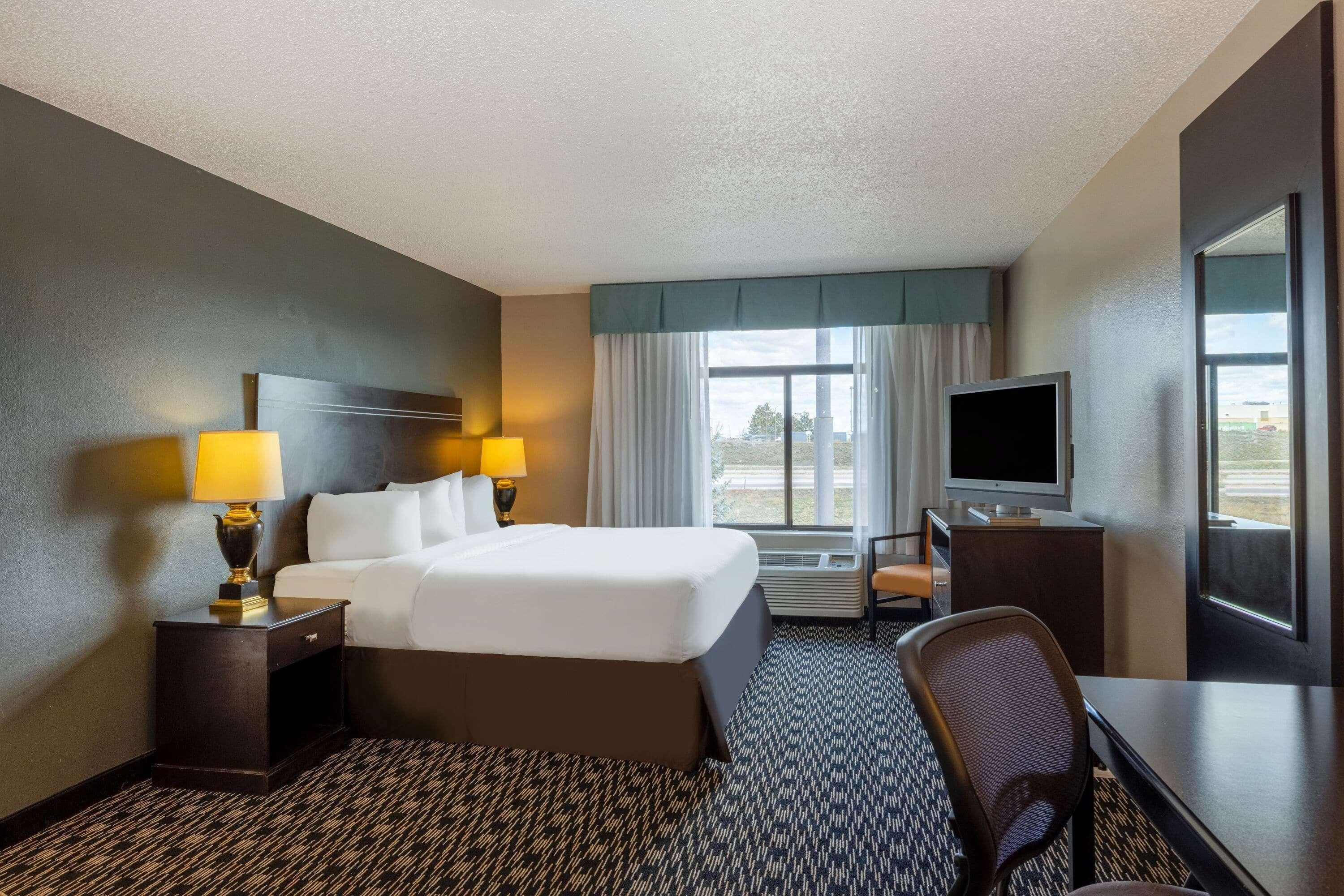 Wingate By Wyndham Gillette Hotel Bagian luar foto