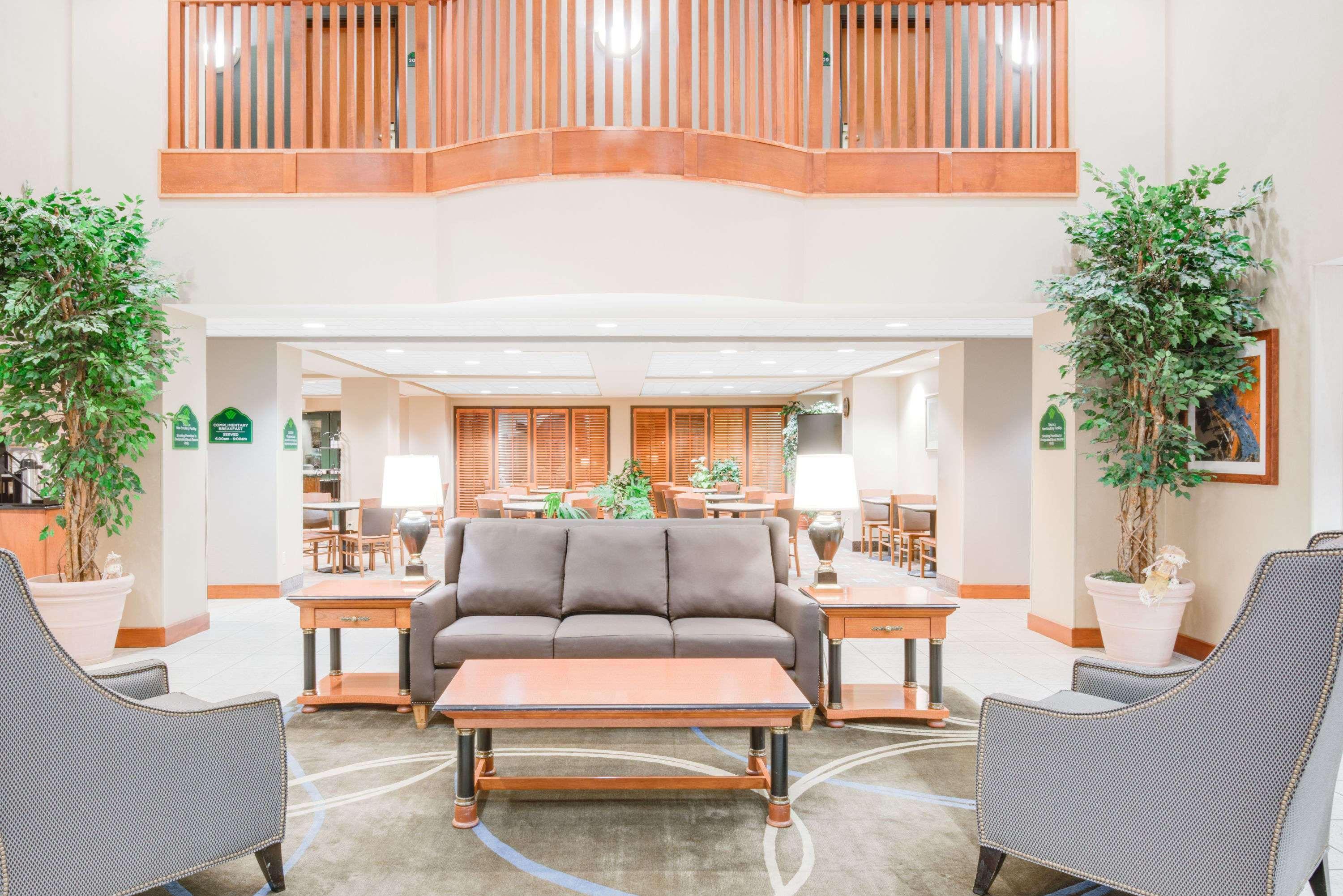Wingate By Wyndham Gillette Hotel Bagian luar foto