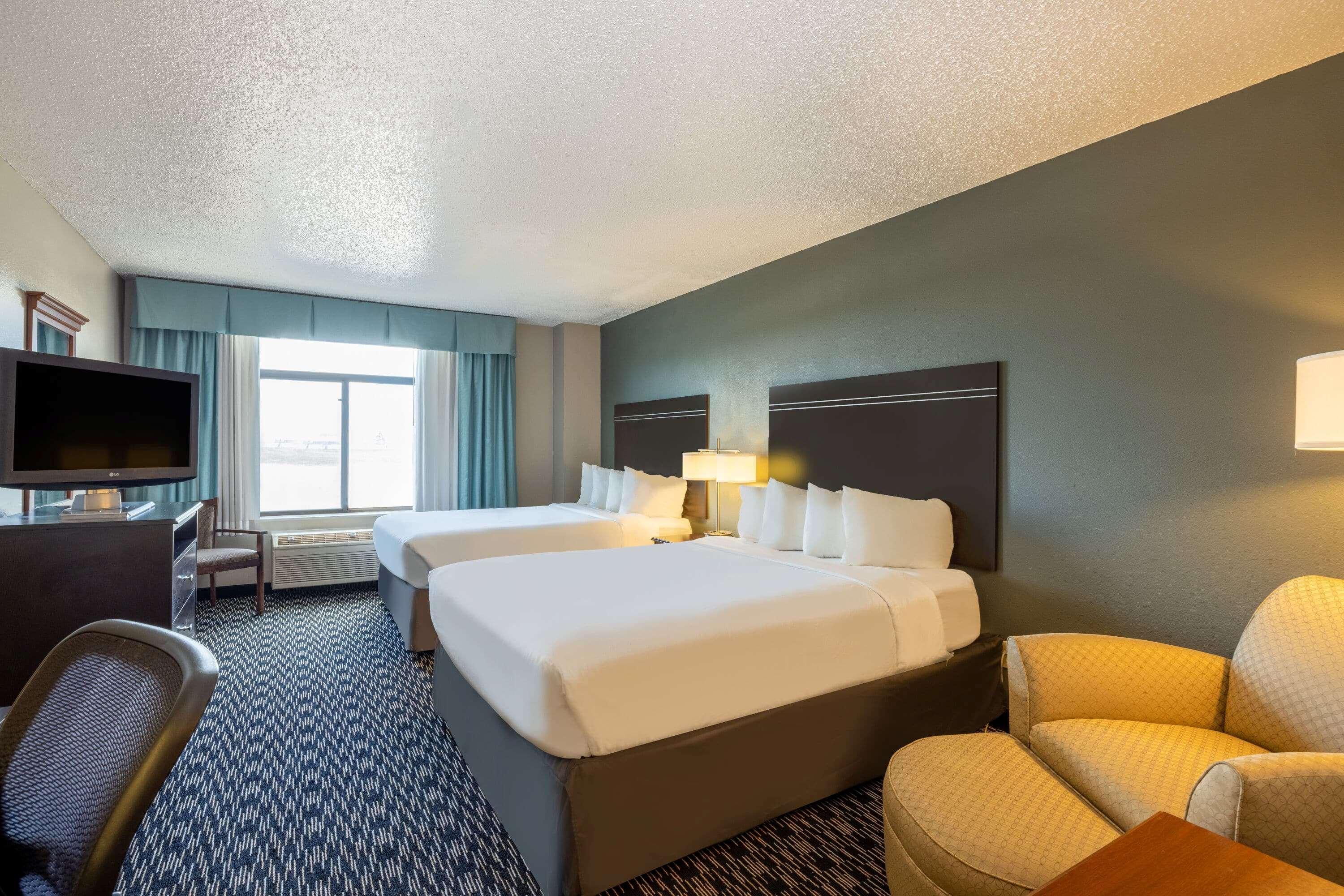 Wingate By Wyndham Gillette Hotel Bagian luar foto