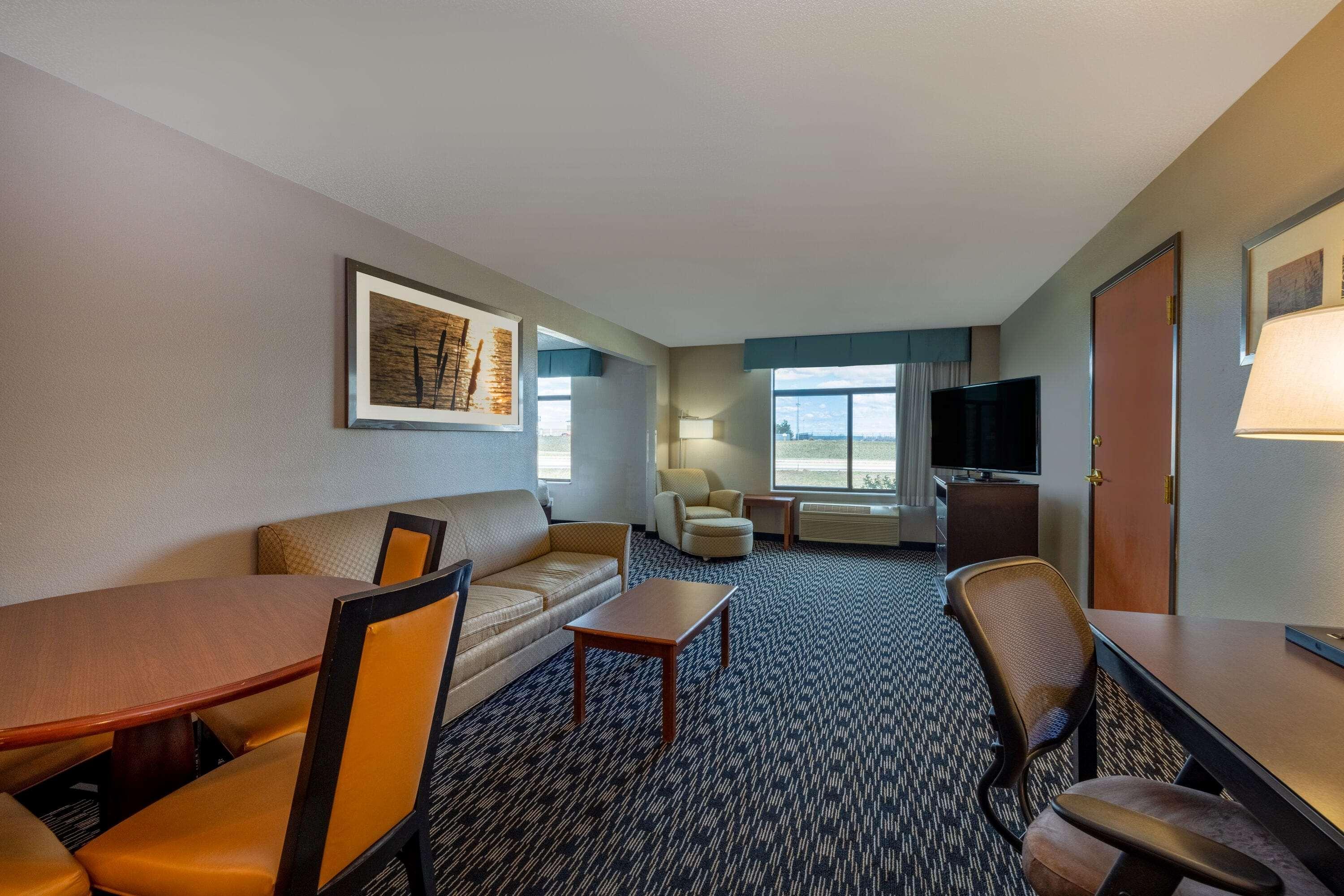 Wingate By Wyndham Gillette Hotel Bagian luar foto
